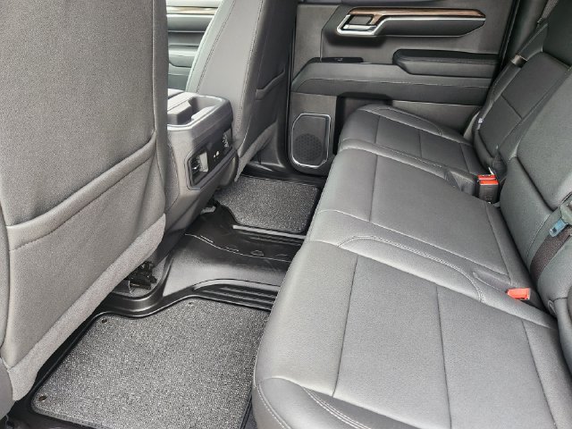 Used 2023 Chevrolet Silverado 1500 RST w/ Convenience Package II AWD/4WD image 30