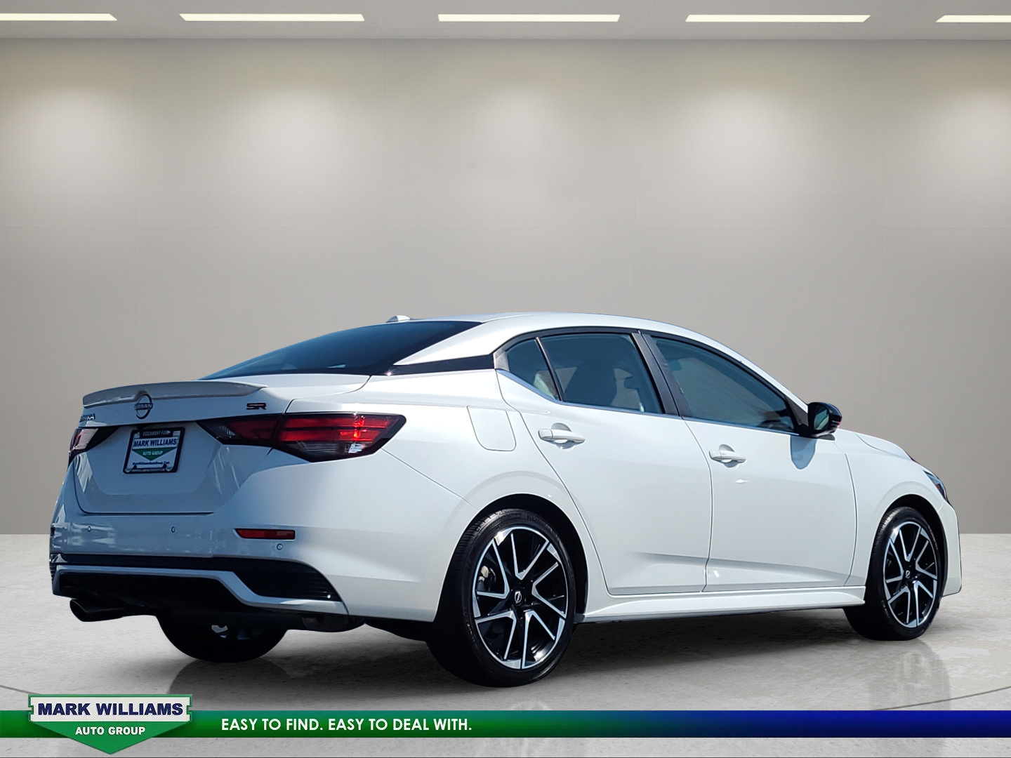 Used 2024 Nissan Sentra SR w/ SR Premium Package FWD image 4