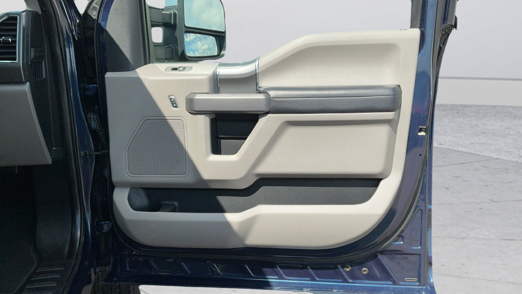 Used 2018 Ford F250 XLT w/ XLT Premium Package AWD/4WD image 22