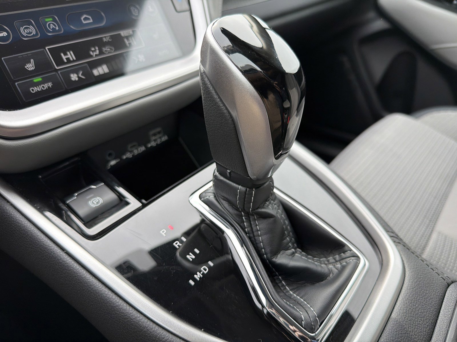 Certified 2025 Subaru Outback Premium w/ Popular Package #1A image 24