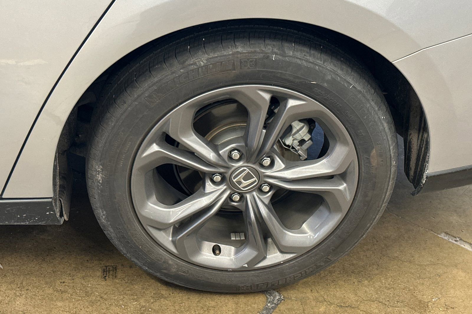 Used 2024 Honda Accord EX image 3