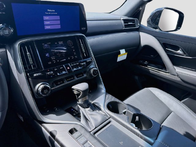New 2026 Lexus LX 600 4WD w/ Appearance Package image 30