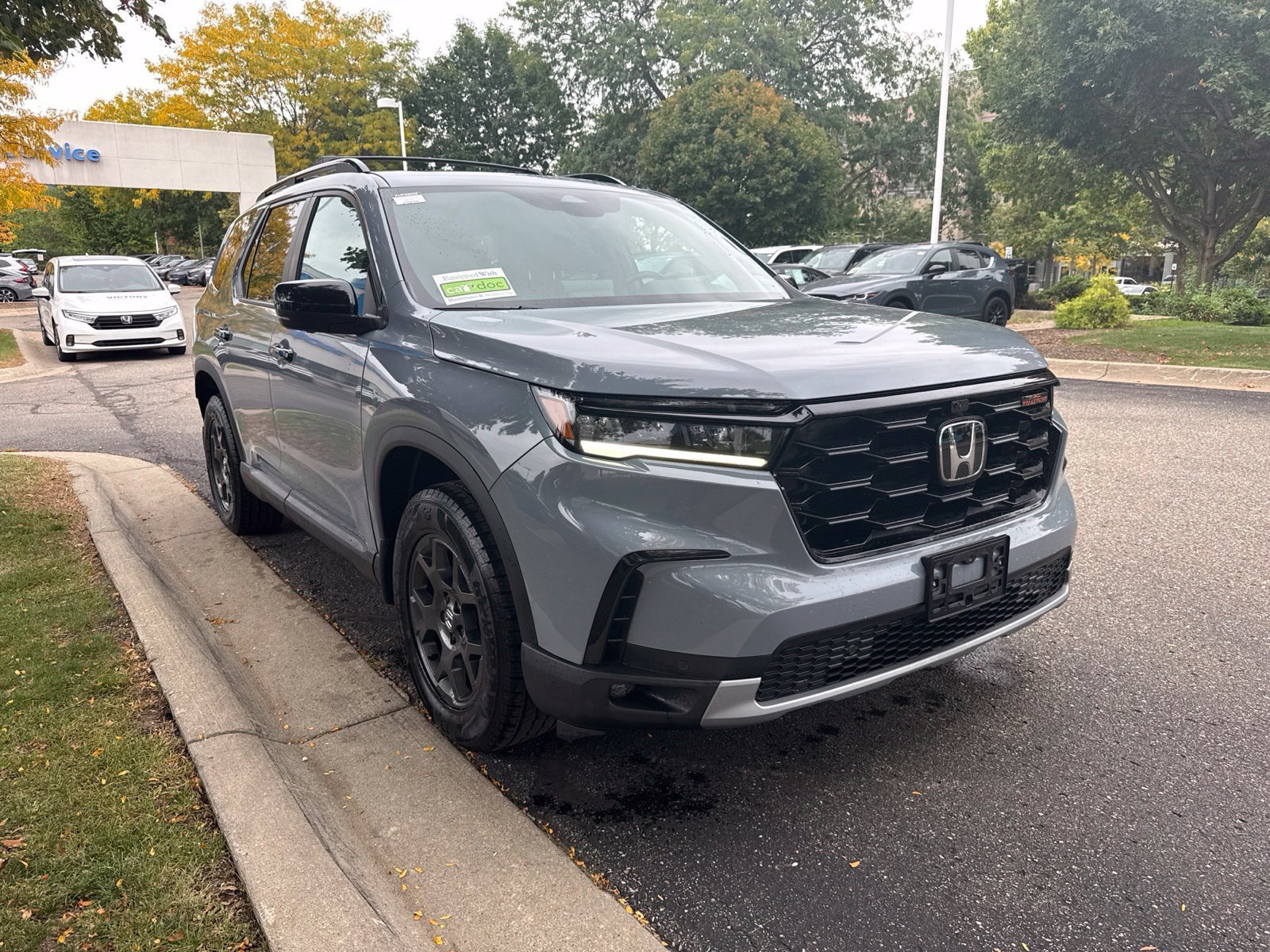 Used 2024 Honda Pilot TrailSport image 11