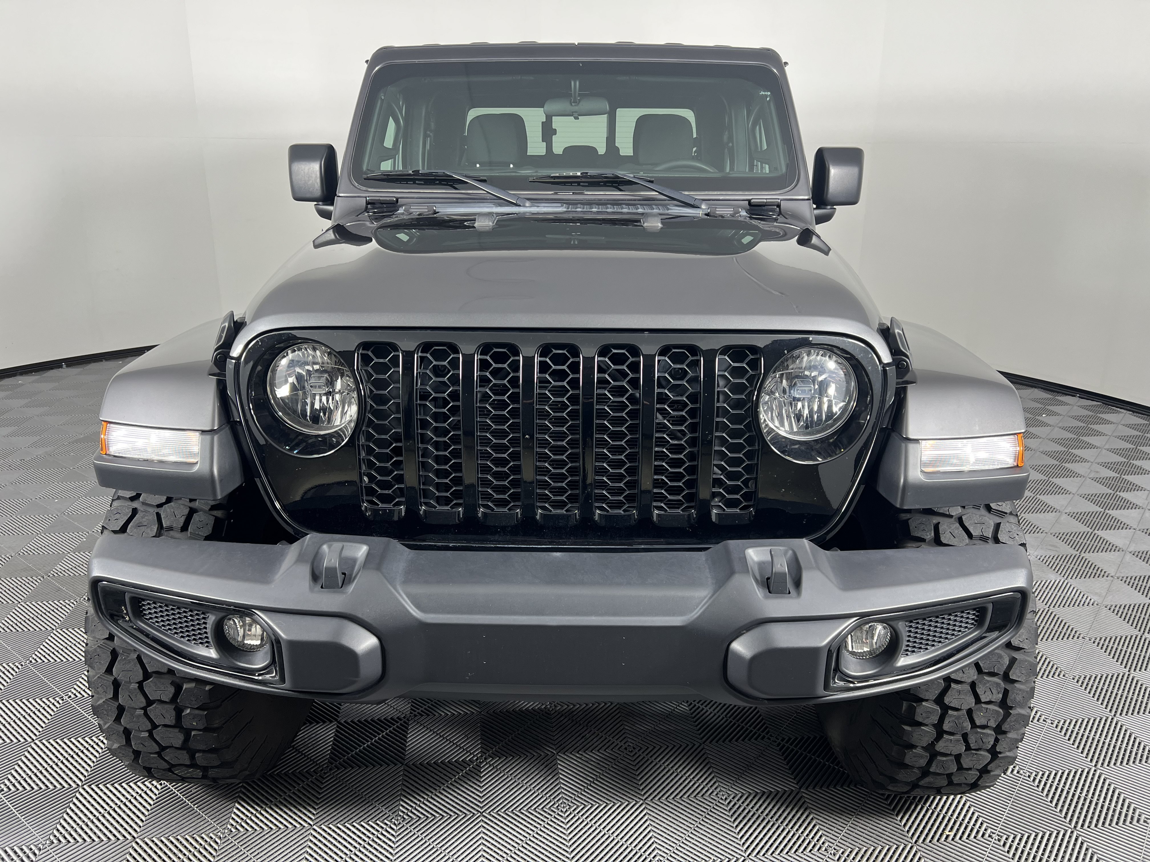 Used 2023 Jeep Gladiator Sport AWD/4WD image 5