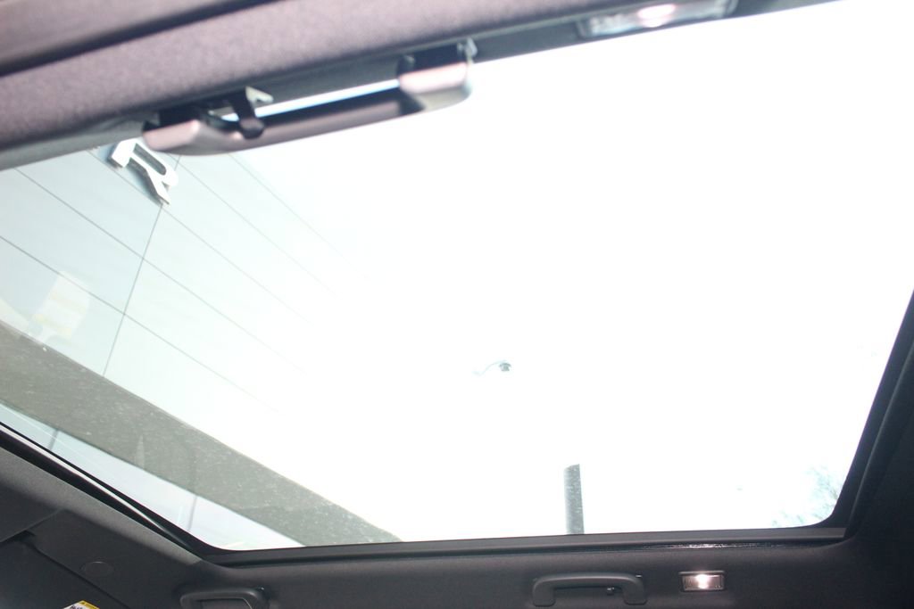 New 2026 Land Rover Discovery Sport Landmark image 23