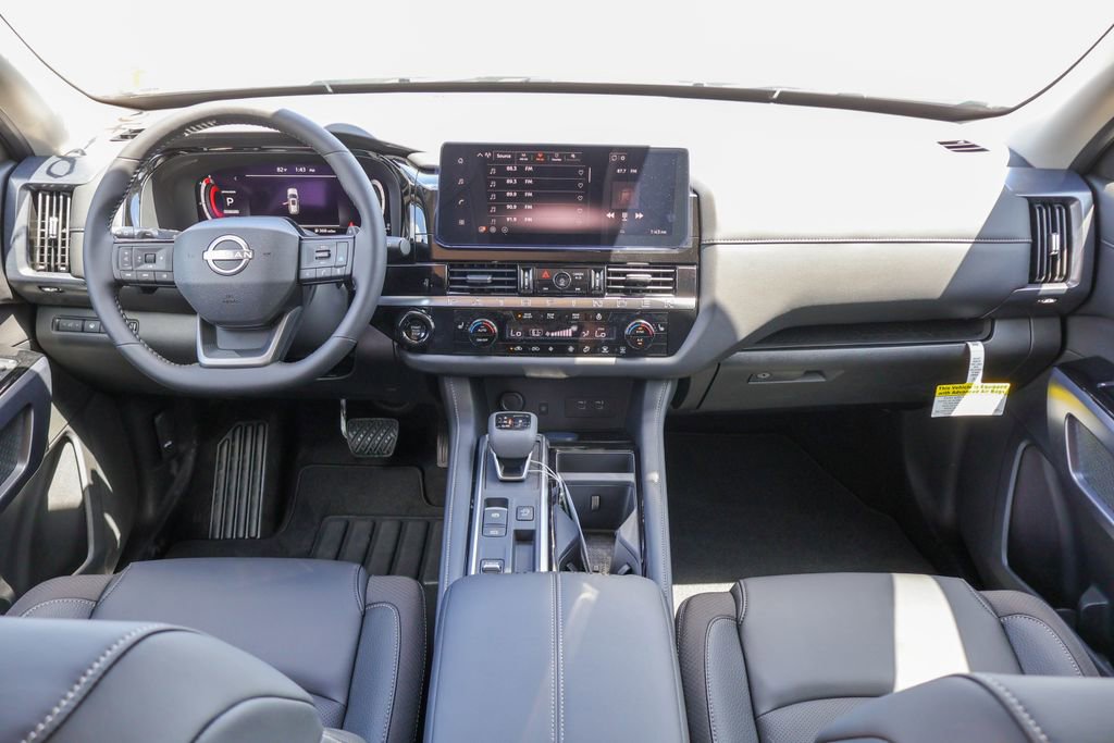 New 2026 Nissan Pathfinder SL FWD image 6