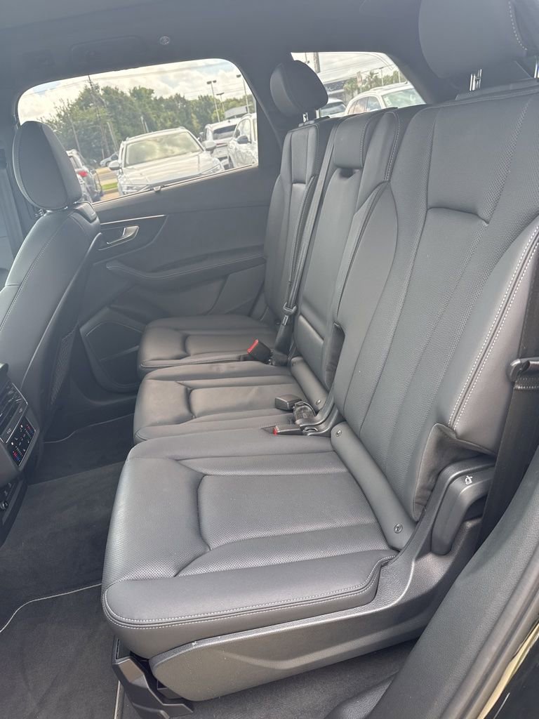 Certified 2025 Audi Q7 3.0T Premium Plus w/ Premium Plus Package AWD/4WD image 10