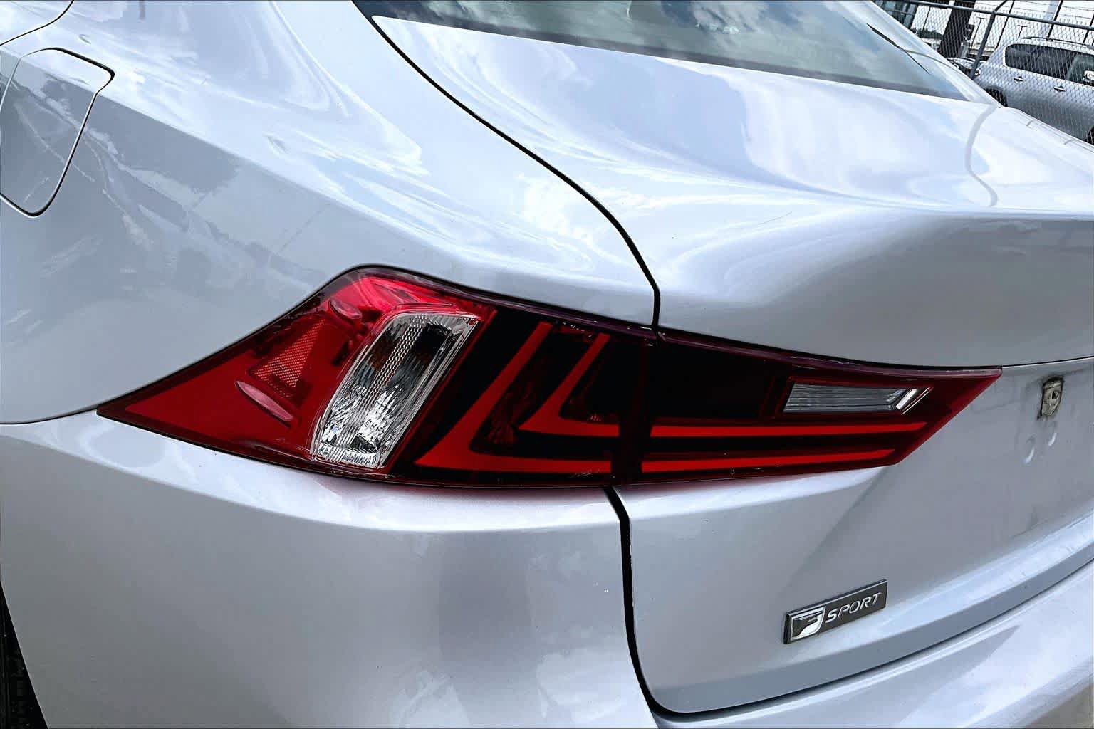 Used 2016 Lexus IS 200t RWD image 27
