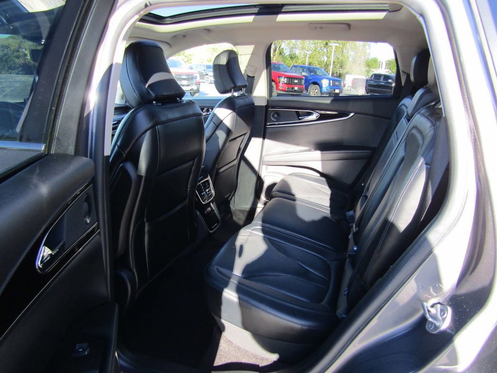 Used 2021 Lincoln Nautilus Reserve w/ Equipment Group 201A image 34