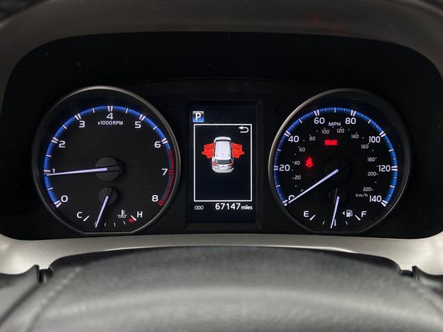 Used 2018 Toyota RAV4 XLE AWD/4WD image 18