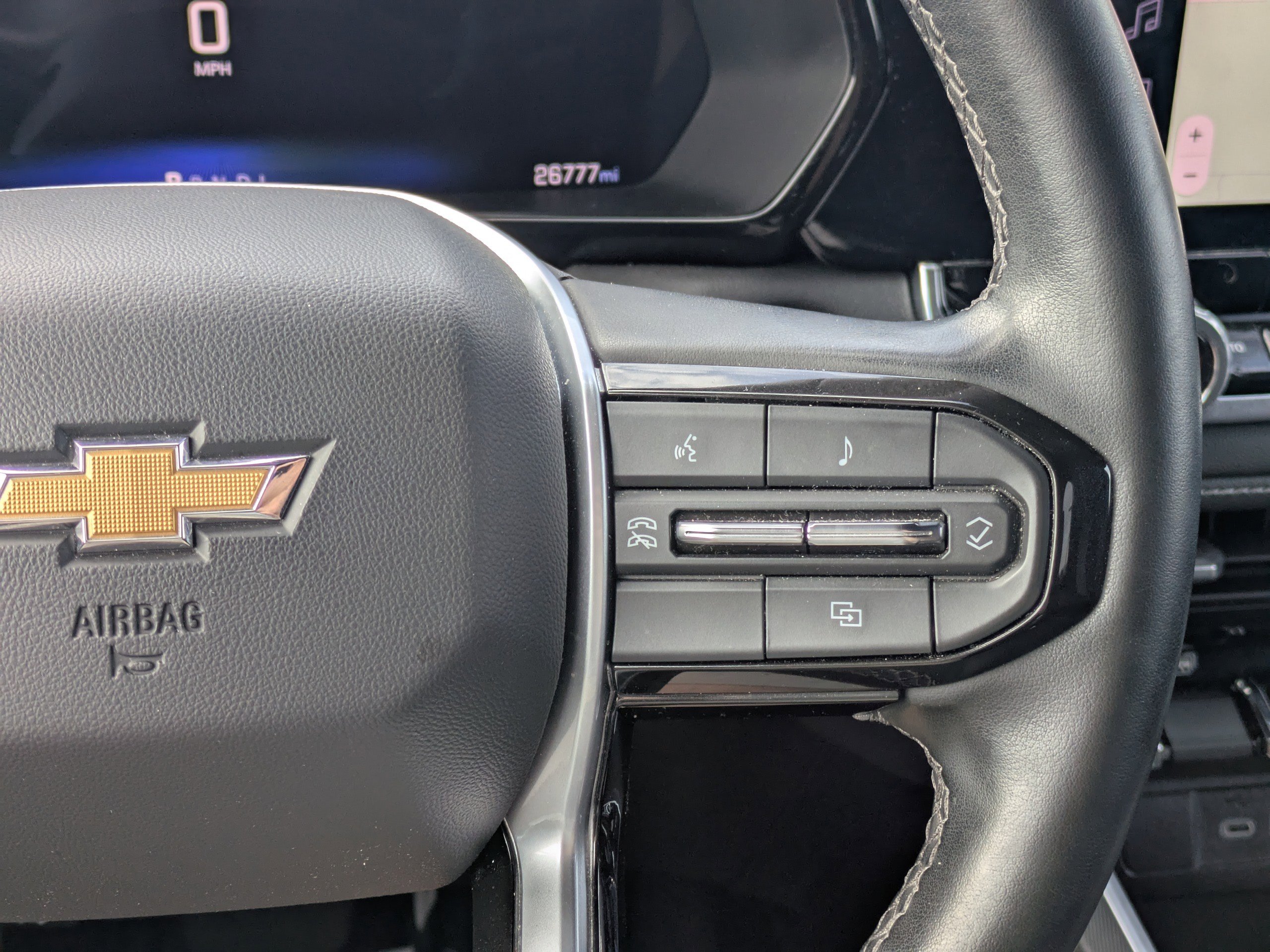 Certified 2024 Chevrolet Colorado LT w/ LT Convenience Package II AWD/4WD image 17