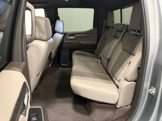 Used 2025 Chevrolet Silverado 1500 LTZ w/ LTZ Premium Package AWD/4WD image 32