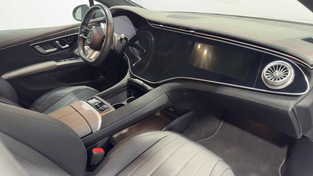 Used 2022 Mercedes-Benz EQS 580 4MATIC Sedan image 14