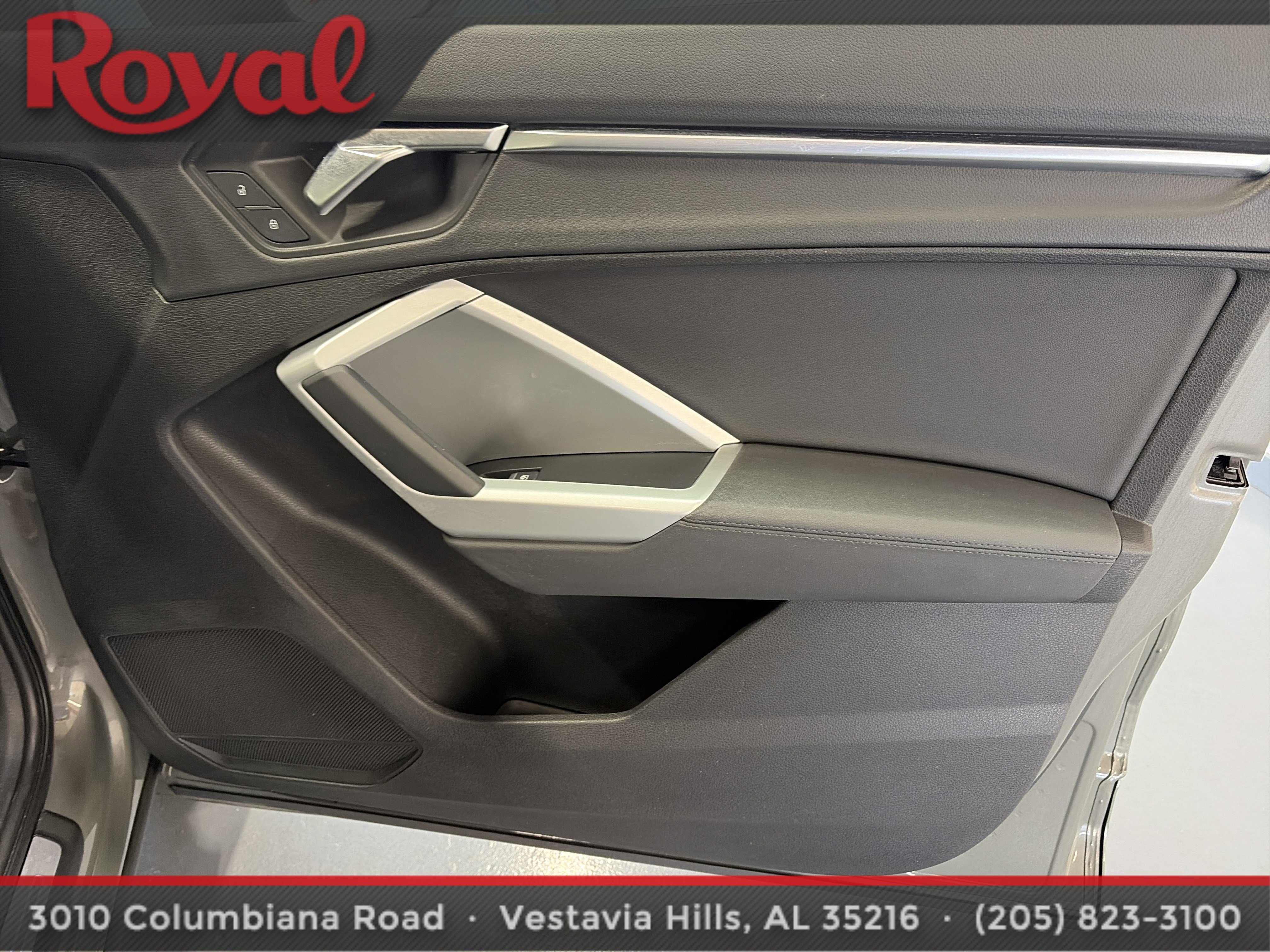 Used 2020 Audi Q3 2.0T Premium w/ Convenience Package image 16