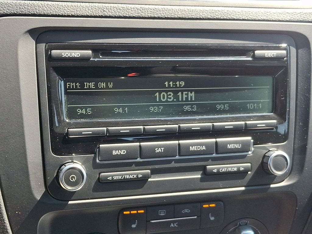 Used 2013 Volkswagen Jetta SE image 15