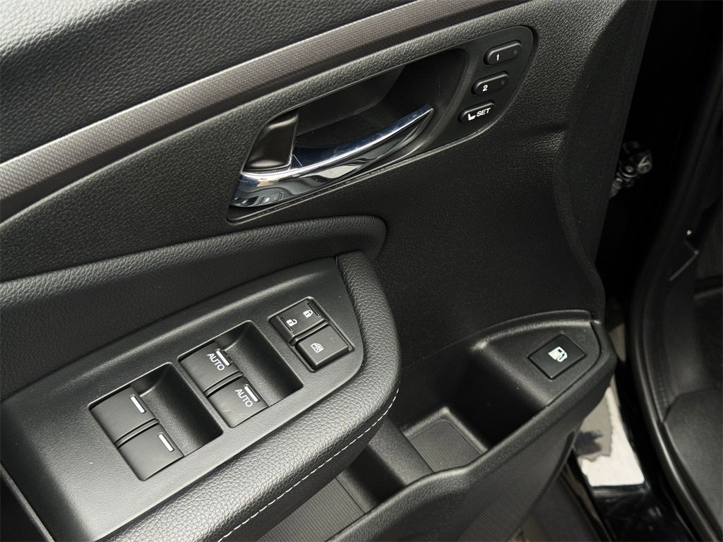 Used 2022 Honda Ridgeline RTL-E image 11