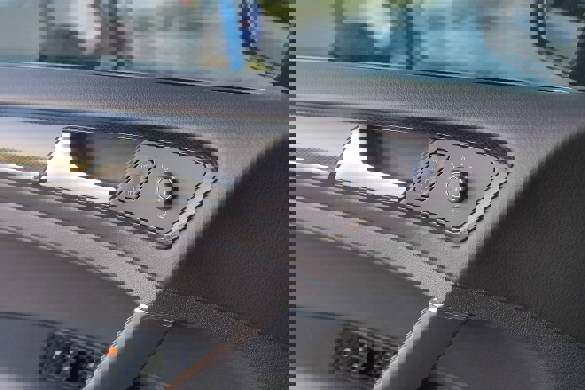 Used 2017 Volkswagen Golf SEL image 11