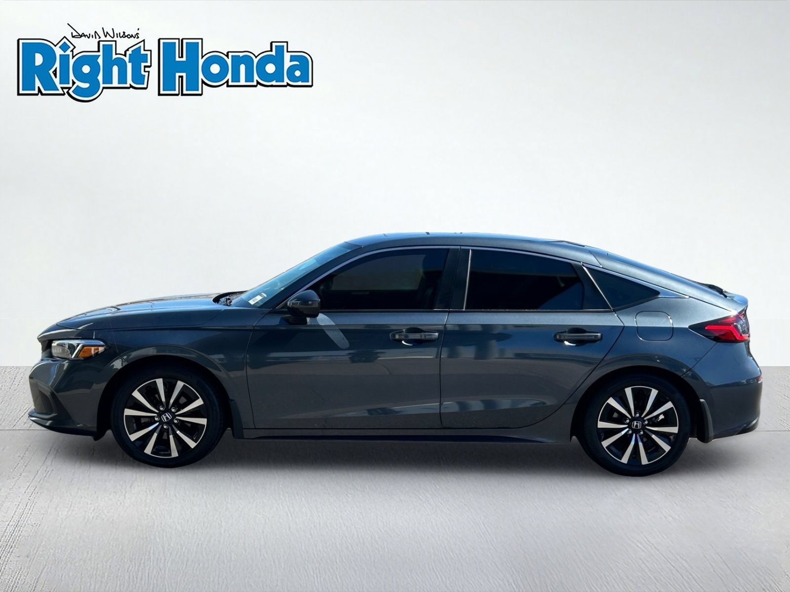 Used 2024 Honda Civic EX-L image 3