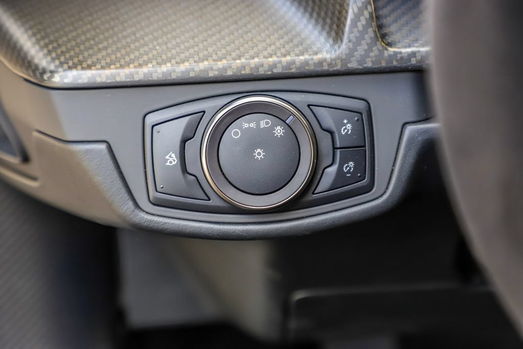 Used 2017 Ford GT RWD image 99