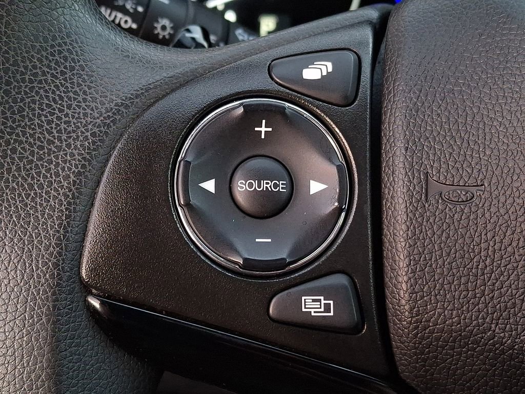 Used 2017 Honda HR-V EX image 17