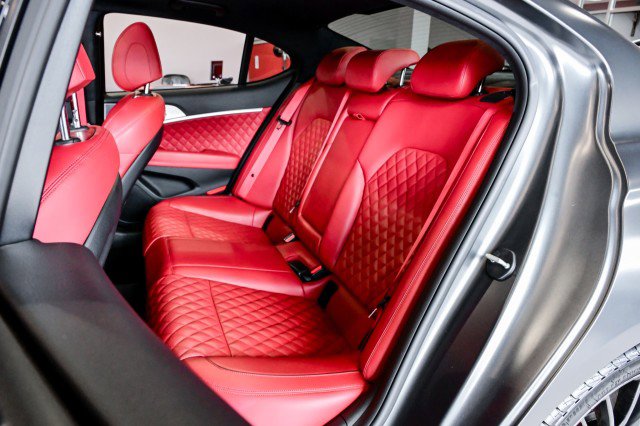 Used 2022 Genesis G70 3.3T Launch Edition image 21