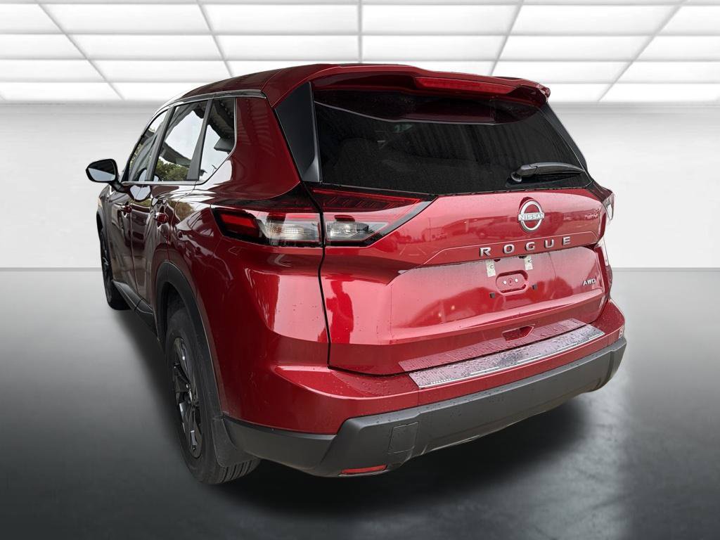 Used 2026 Nissan Rogue SV AWD/4WD image 4
