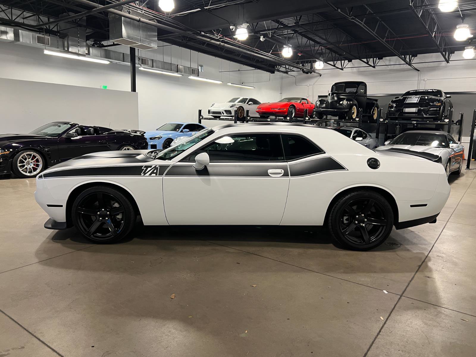 Used 2023 Dodge Challenger R/T w/ T/A Package image 6