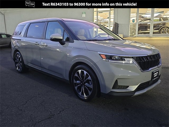 Certified 2024 Kia Carnival EX