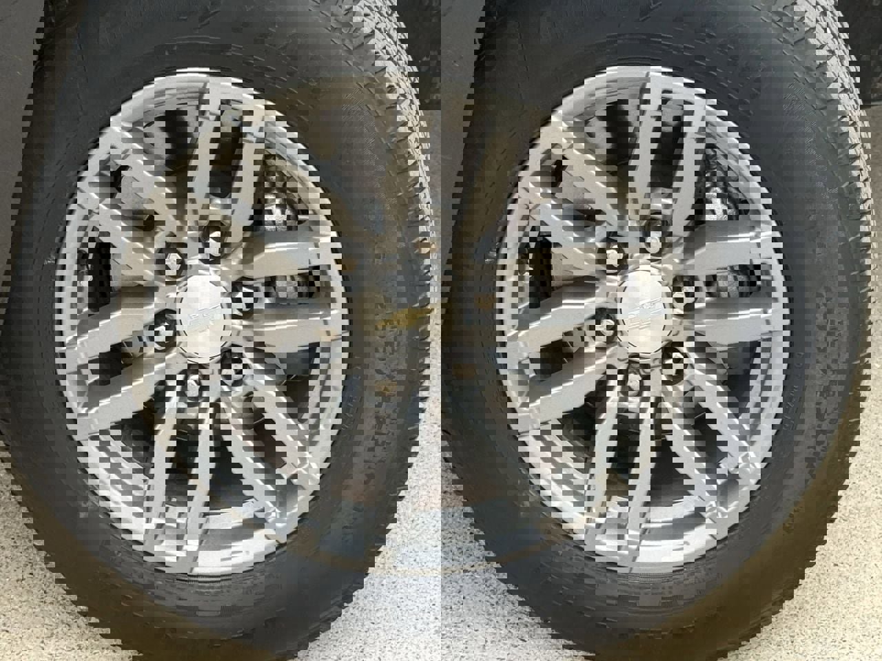 Used 2023 Chevrolet Colorado LT image 9