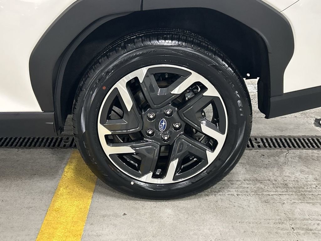 Certified 2025 Subaru Forester Premium image 11