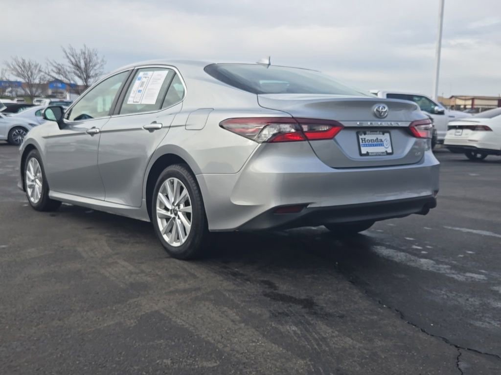 Used 2023 Toyota Camry LE image 5