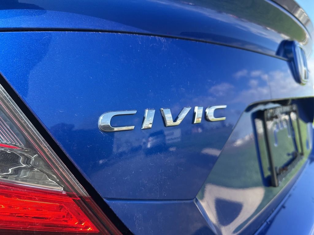 Used 2019 Honda Civic EX image 4