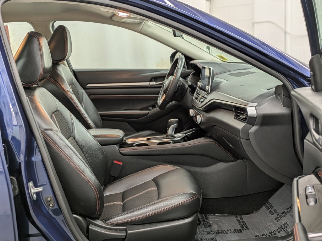 Used 2023 Nissan Altima 2.5 SR AWD/4WD image 25