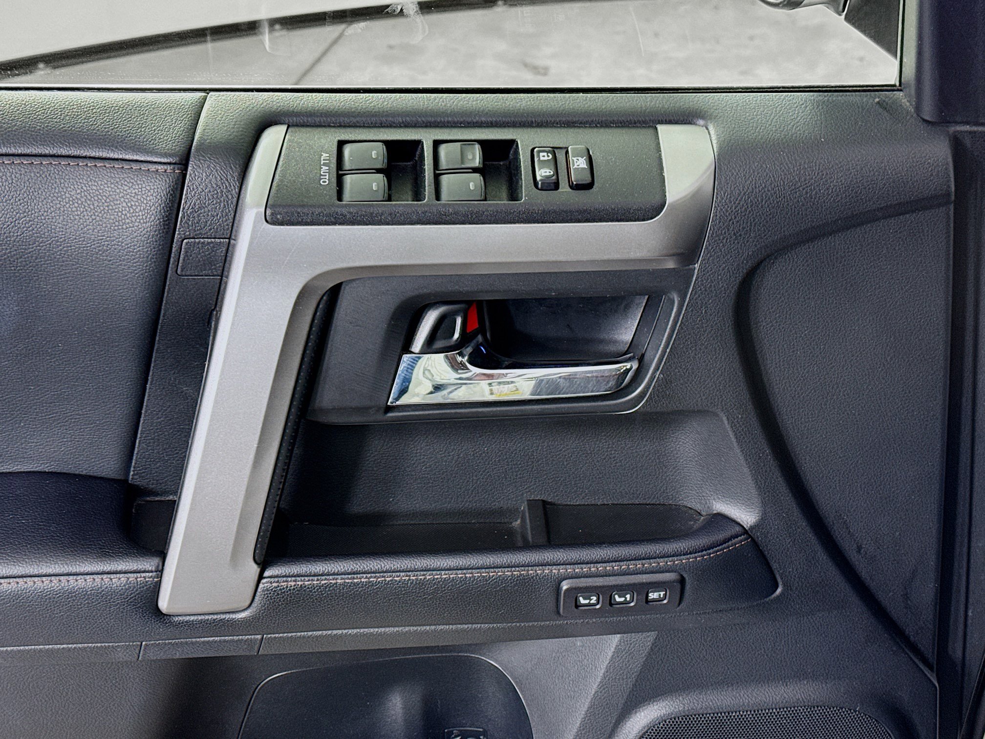 Certified 2021 Toyota 4Runner Limited AWD/4WD image 18