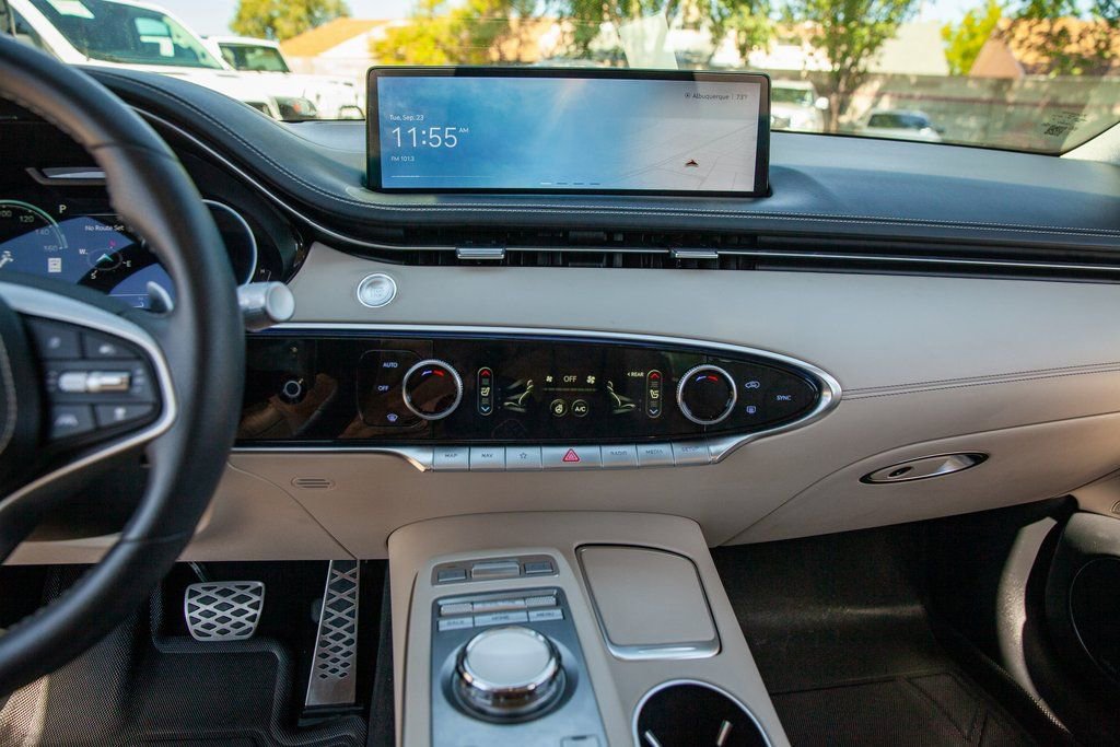 Used 2024 Genesis GV70 3.5T Sport w/ Sport Prestige Package image 14