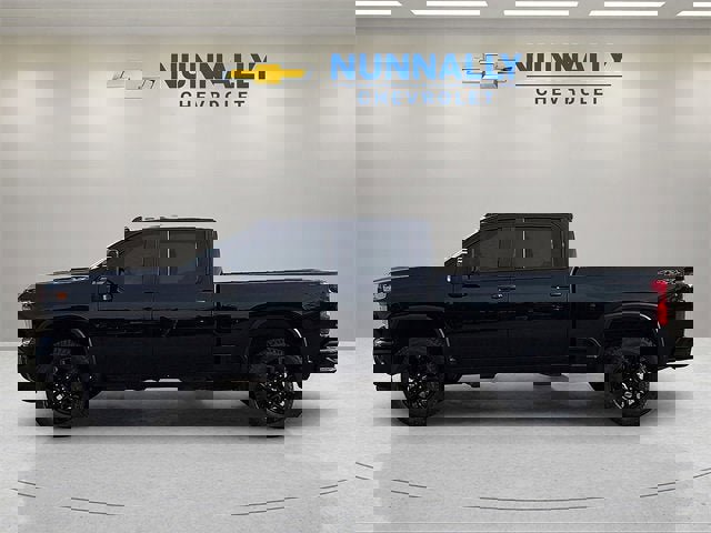 Used 2025 Chevrolet Silverado 2500 Custom w/ Custom Blackout Package image 2