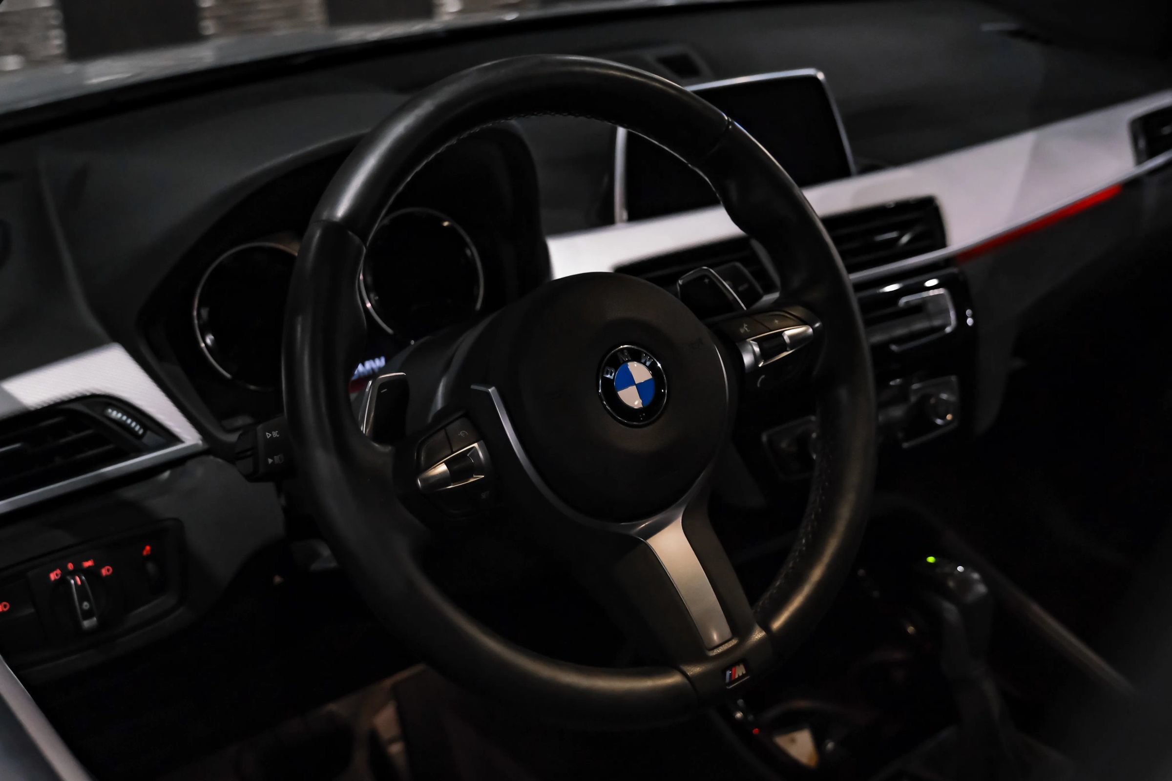 Used 2019 BMW X1 sDrive28i w/ M Sport Package FWD image 12