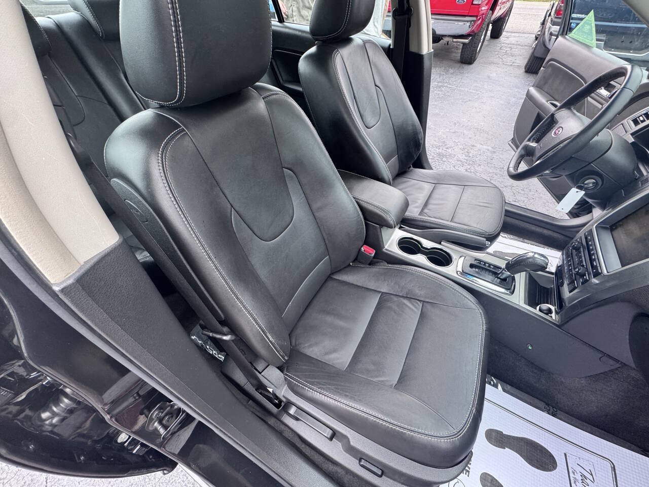 Used 2010 Ford Fusion SEL FWD image 28