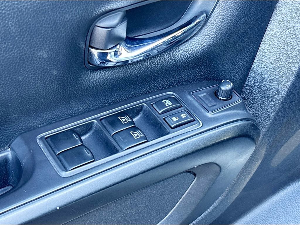 Used 2021 Nissan Titan PRO-4X w/ Off Road Protection Package image 18