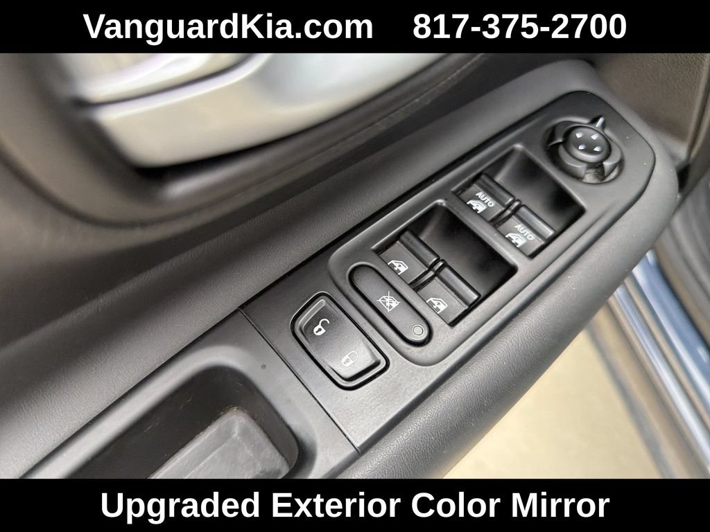 Used 2023 Jeep Renegade Altitude w/ Convenience Group I AWD/4WD image 17