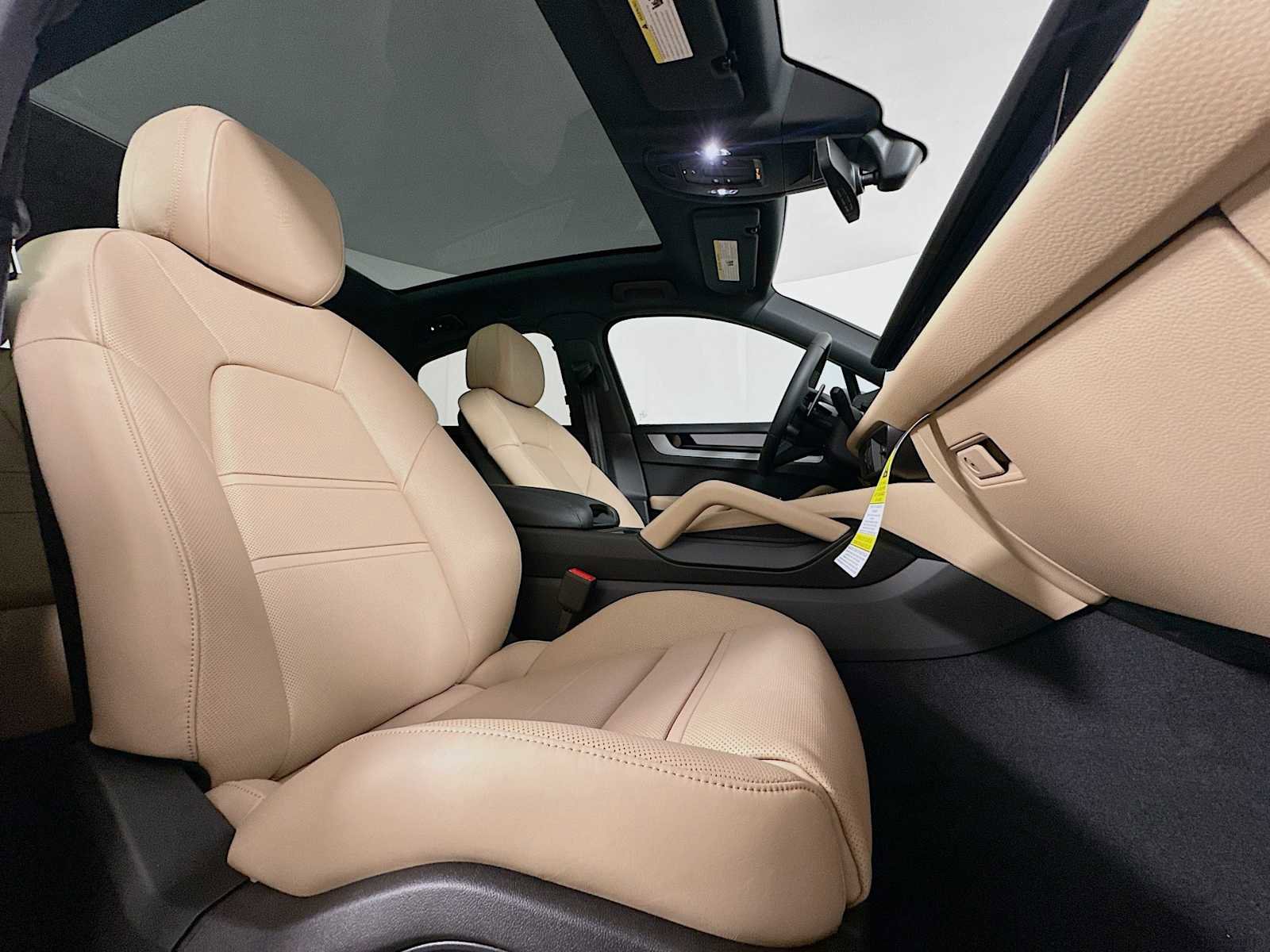 New 2026 Porsche Cayenne Coupe image 29