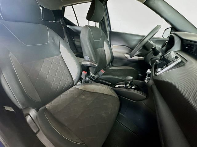 Used 2020 Nissan Kicks SV image 25