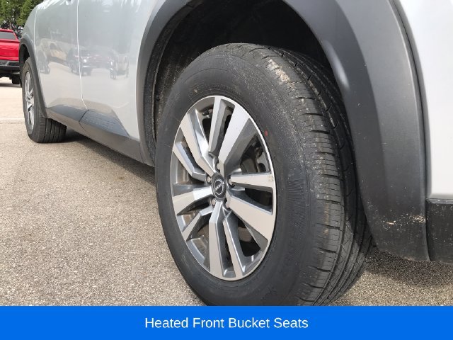 Used 2025 Nissan Pathfinder SL AWD/4WD image 12