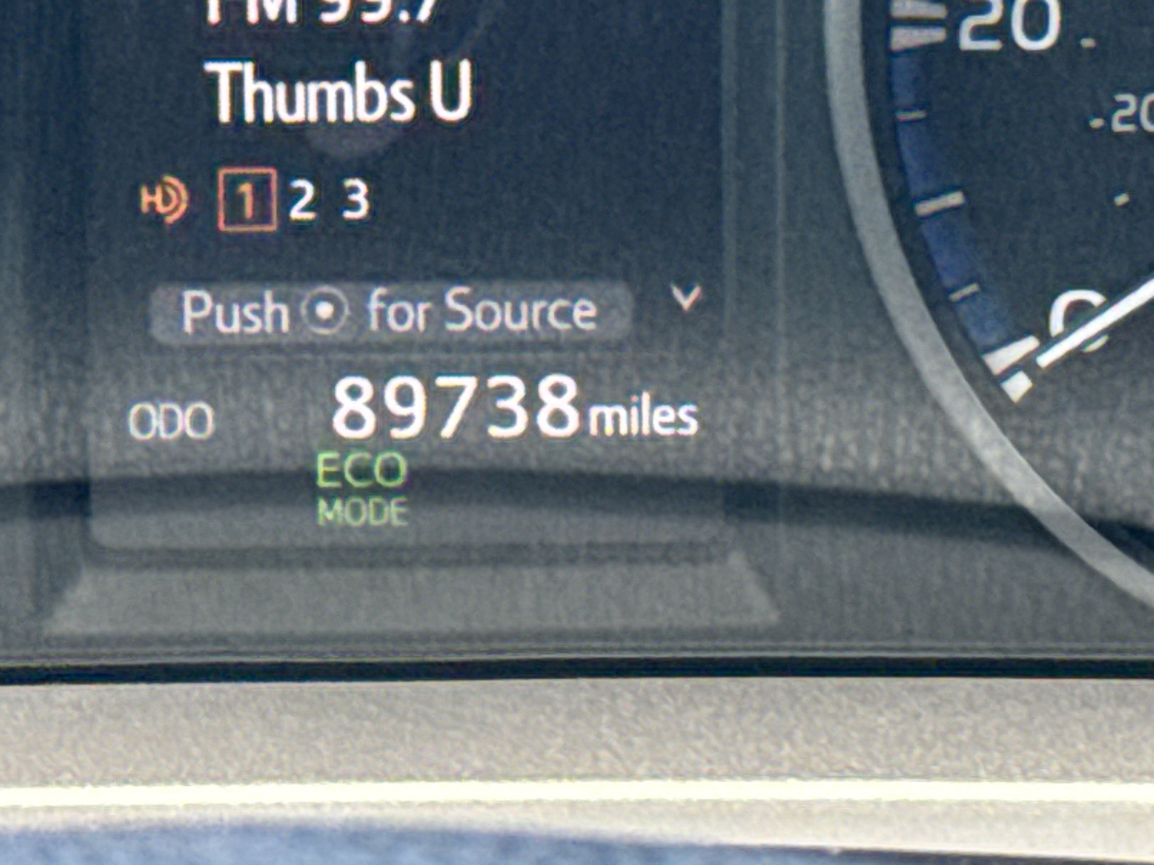 Used 2017 Toyota RAV4 XLE FWD image 22
