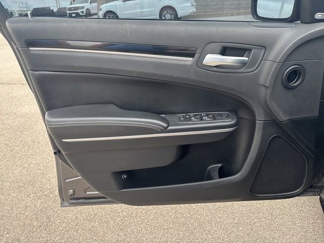 Used 2018 Chrysler 300 S image 20