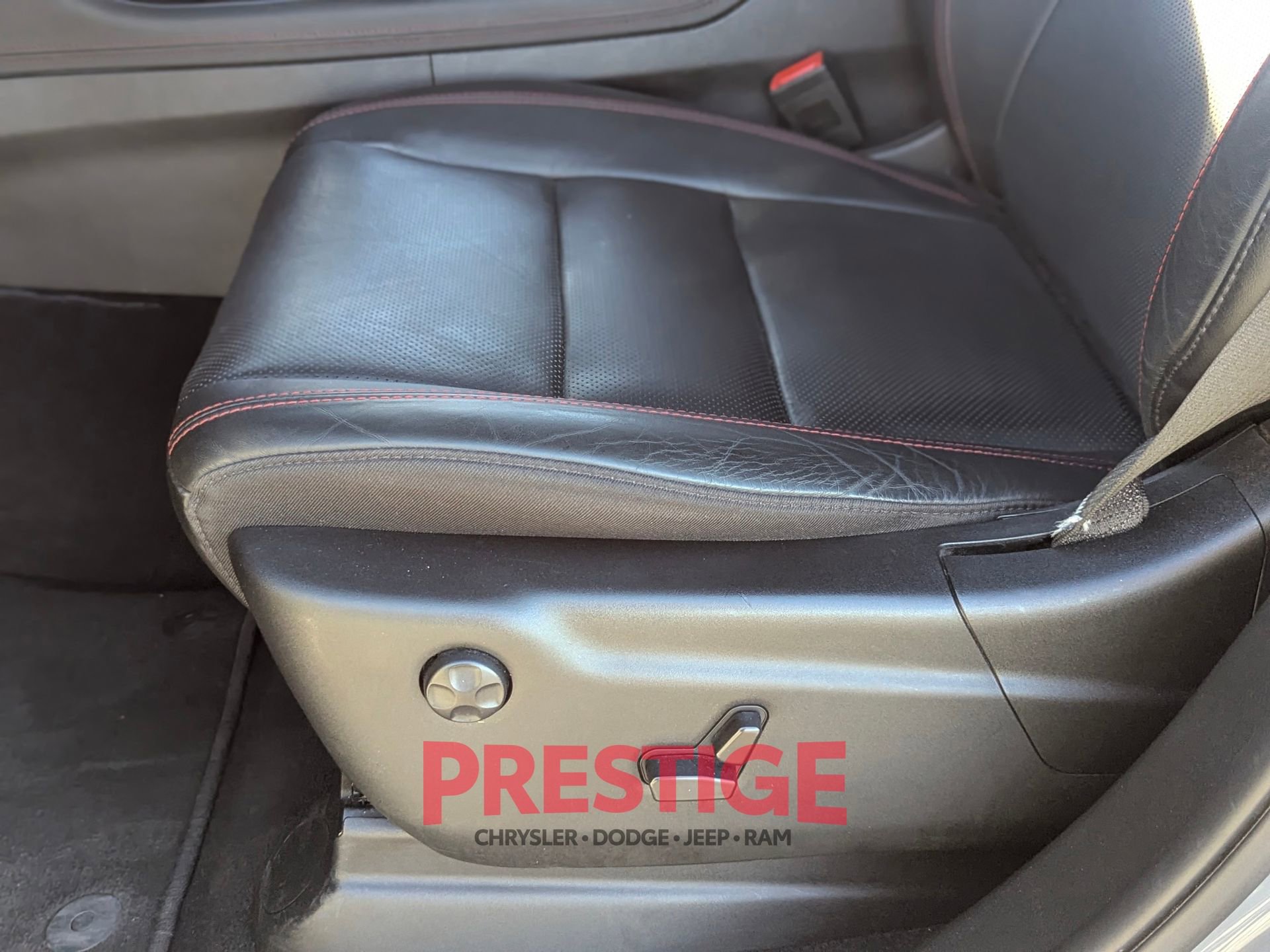 Used 2024 Dodge Durango R/T AWD/4WD image 30