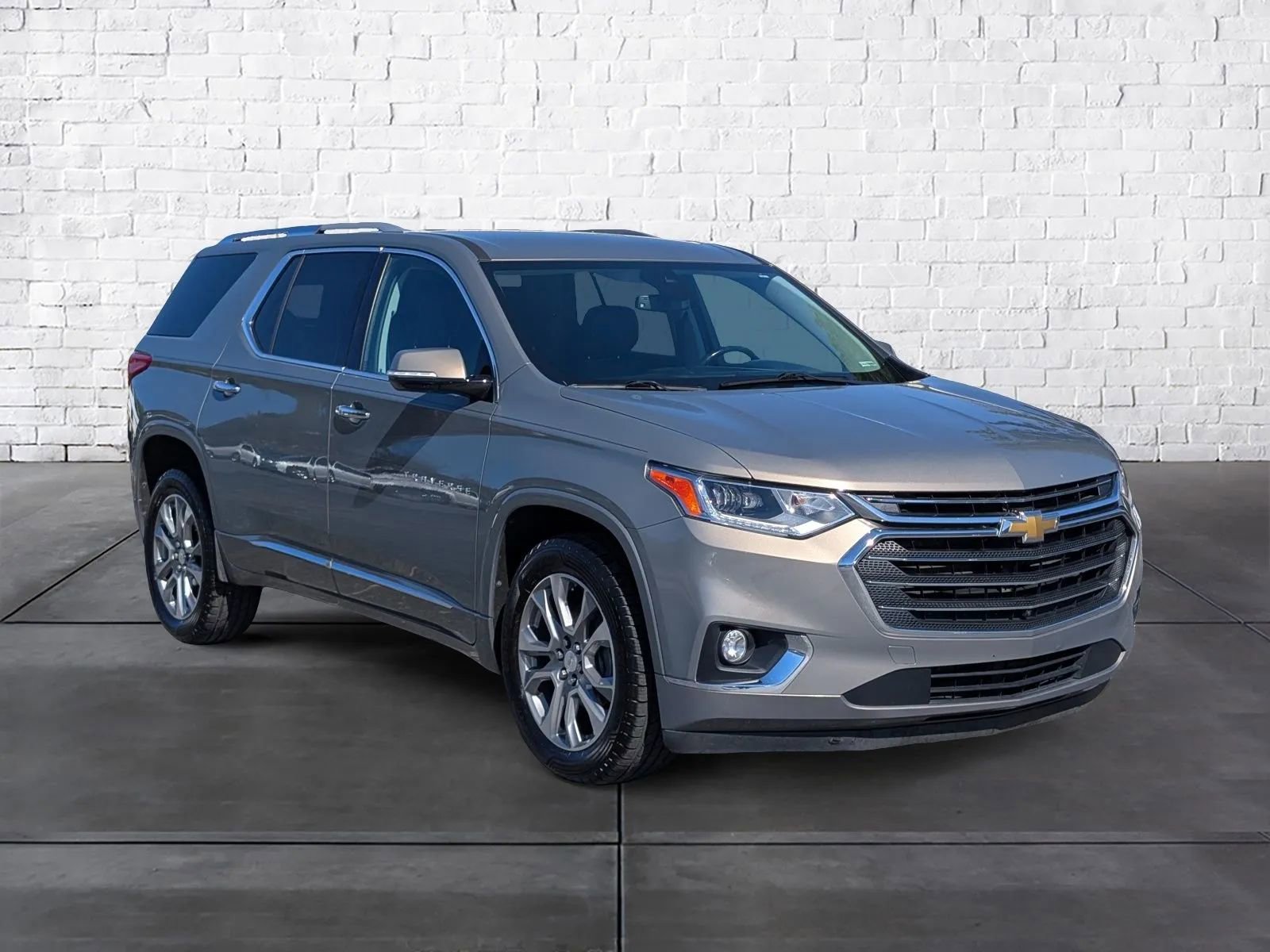 Used 2018 Chevrolet Traverse Premier w/ Driver Confidence II Package image 1