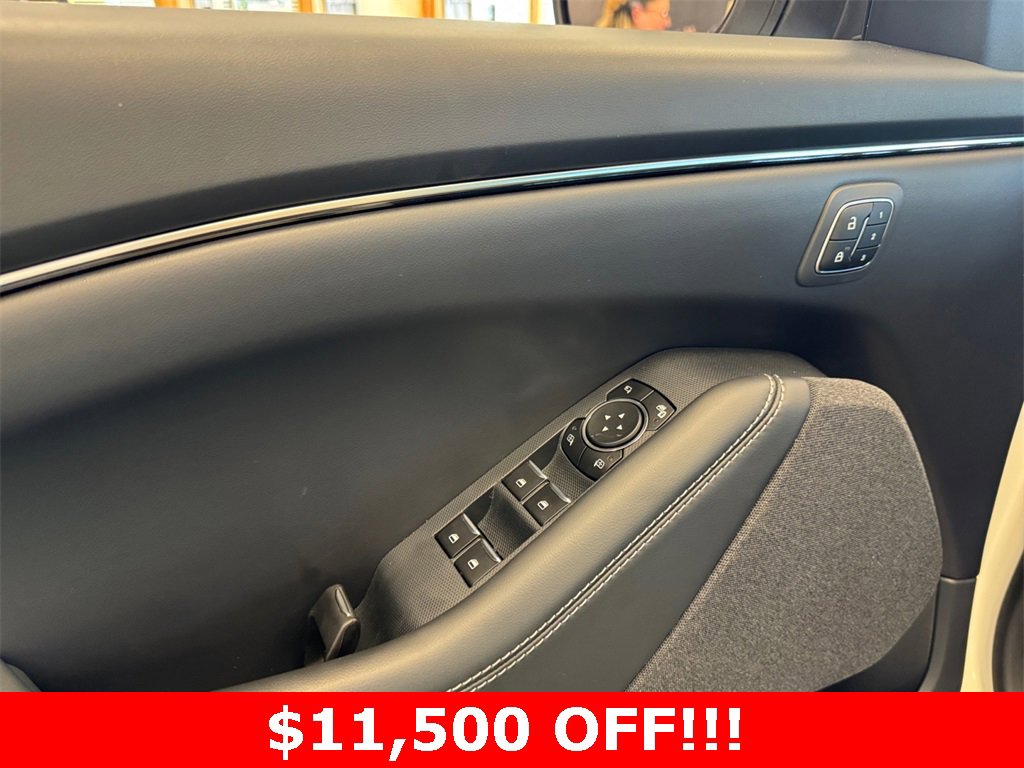 New 2025 Ford Mustang Mach-E Premium image 14