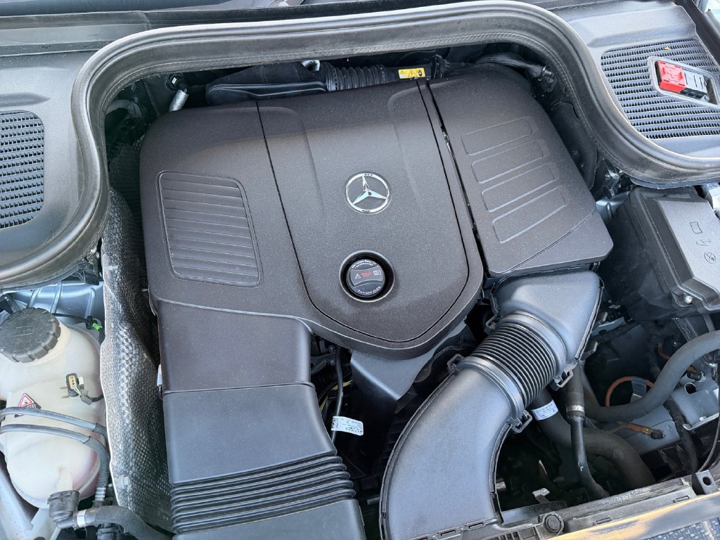 Used 2025 Mercedes-Benz GLE 350 4MATIC image 34