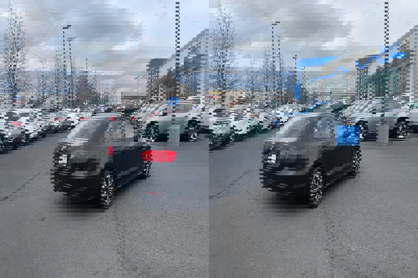 Used 2014 Volkswagen Jetta S image 2